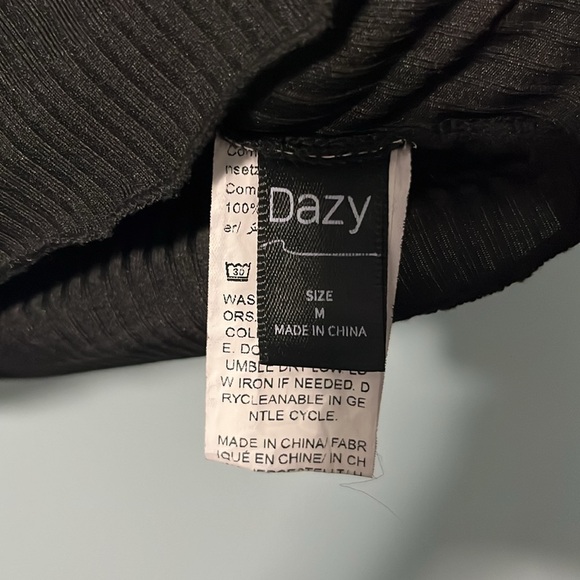 Cropped T-shirt - Picture 2 of 3